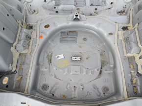 Ford Escape MK4 20 trunk trough - on the body