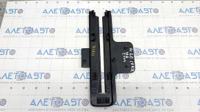 Seat runner trim 2nd row right Infiniti JX35 QX60 13- rear right, black, scratches