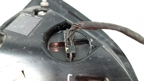 Light outer wing left Lincoln Nautilus 19-23 one wire is broken, chips along the edge, scratches
