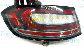 Light outer wing left Lincoln Nautilus 19-23 one wire is broken, chips along the edge, scratches