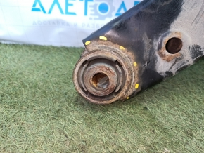 Rear subframe of Infiniti JX35 QX60 13- AWD is rusty, 3 silent parts are torn, 2 silent parts are cracked