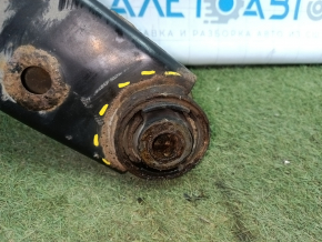 Rear subframe of Infiniti JX35 QX60 13- AWD is rusty, 3 silent parts are torn, 2 silent parts are cracked