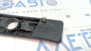 Wing-headlight seal left Audi A4 B9 17 - broken fasteners