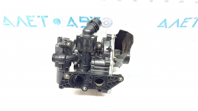 Cooling pump with thermostat housing assembly Audi A6 C7 16-18 2.0T