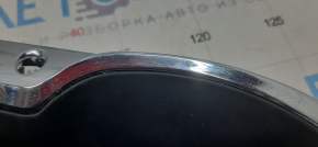 Cup holders of the central console Hyundai Sonata 11-15 minor scratches, pokes on chrome
