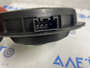 Ford Escape MK3 13 front left door speaker is dented, the guide is broken