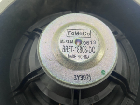 Speaker rear right Ford Explorer 11-15 dented