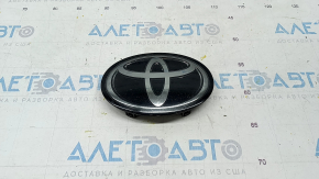 Emblem grill grill Toyota Camry v70 18-20 under radar, sand