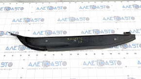 Wing seal door-wing right Porsche Macan 15-