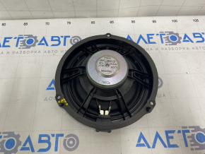 Ford Ecosport 18-22 rear left door speaker is pressed, guides are broken