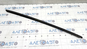 Windshield molding left Porsche Macan 15-