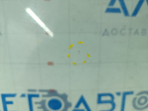 Windshield Porsche Macan 15-18 under rain sensor, chips