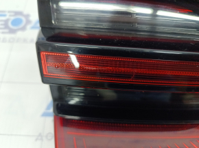 Light inside trunk lid left Porsche Macan 15-18 light, scratches, cracks