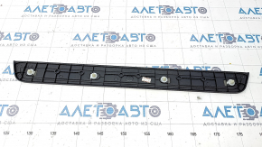 Door sill trim front right outer Infiniti Q50 14- pokes on chrome, scratches