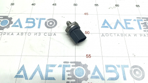 Fuel pressure sensor Audi A4 B9 17- on the fuel rail