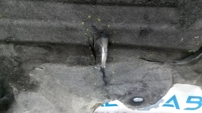 Right bottom protection Lincoln Nautilus 19-23, tears, dented