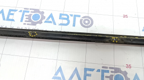 Door seal lower front right Porsche Macan 15-18 broken fasteners