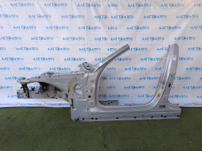 Front quarter left BMW 5 G30 17-23 silver, with central pillar