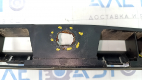 Left rear threshold mount Porsche Macan 15-18 broken mount