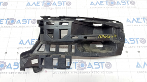 Rear bumper mount under the right light Porsche Macan 15-