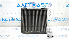 Infiniti Q50 14-20 Evaporator with Valve