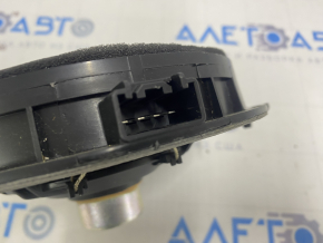 Speaker rear left Ford Edge 15 - broken guide