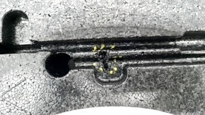 Foam under the tool VW Jetta 19 - broken