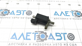 Solenoid valve on the intake Porsche Macan 15-