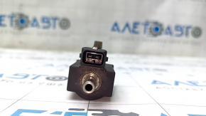 Solenoid valve on the intake Porsche Macan 15-