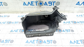 Underhood fuse box housing Porsche Macan 15-