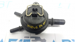 Cooling system valve Porsche Macan 15-