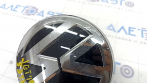 VW Jetta 19 radiator grille emblem - under distronic, sand, scratches