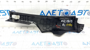 Door sill trim rear left Chevrolet Malibu 16- black, scratches