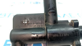 Heater valve Porsche Macan 15 - broken spout