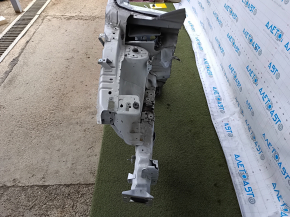 Front right quarter Ford Explorer 16-19 white, with central pillar