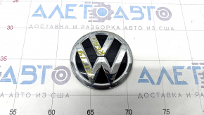 Emblem rear VW Jetta 19 - broken guide