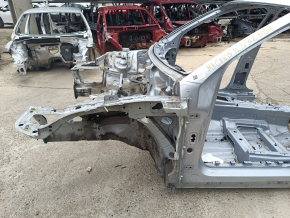 Front left quarter Porsche Macan 15-18 silver, on the body