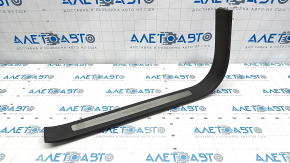 Front right threshold pad Subaru b10 Tribeca black with chrome trim, worn