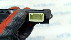 DRIVE MODE button on the center console of Hyundai Elantra AD 17-20