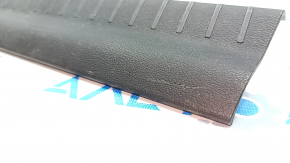 Door sill trim rear left Dodge Journey 11- black, worn
