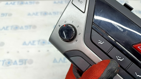 Climate control Hyundai Elantra AD 17-18 manual, chrome peeling, scratches