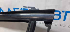Upper front left door molding Ford Fusion mk5 13-20 chrome with glass seal, minor scratches, for polishing
