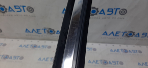 Upper rear left door molding Ford Fusion mk5 13-20 chrome with glass seal, minor scratches, for polishing