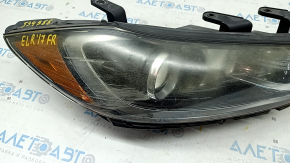Headlight front right bare Hyundai Elantra AD 17-18 prerest, halogen, with mount, cobweb, sand, scratches