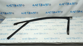 Front left glass seal Audi Q3 8U 15-18