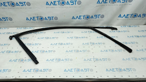 Front left glass seal Audi Q3 8U 15-18