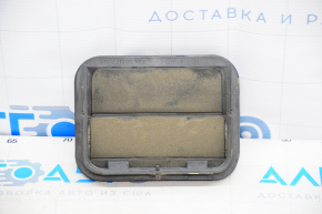 Ventilation shield left Tesla Model X 16-21 broken fastener