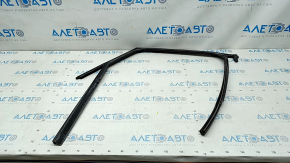 Rear left glass seal Audi Q3 8U 15-18