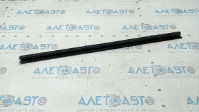 Glass seal inside rear right door Audi Q3 8U 15-18