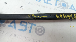 Windshield molding left Audi Q3 8U 15-18 break, crack